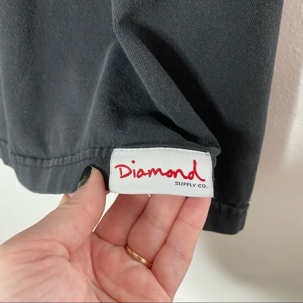 Diamond perfume bottle graphic tee shirt L - Picture 8 of 9